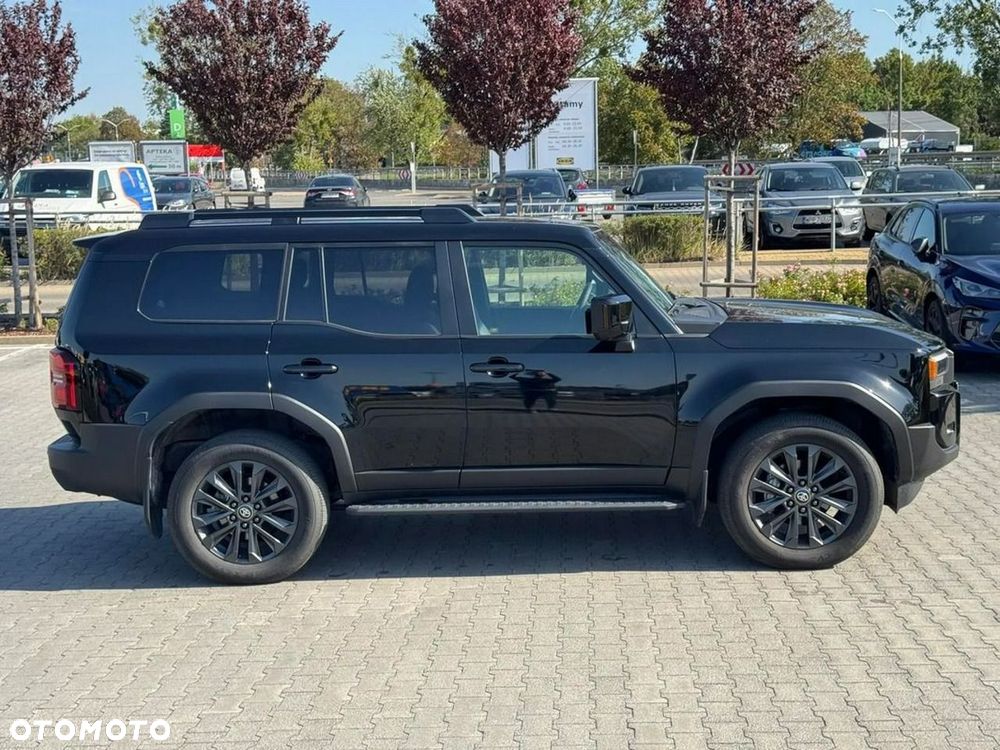 Toyota Land Cruiser - 12