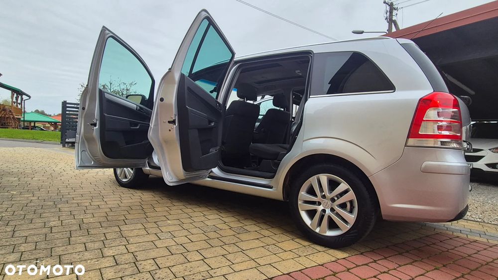 Opel Zafira 1.8 Easytronic Cosmo - 34