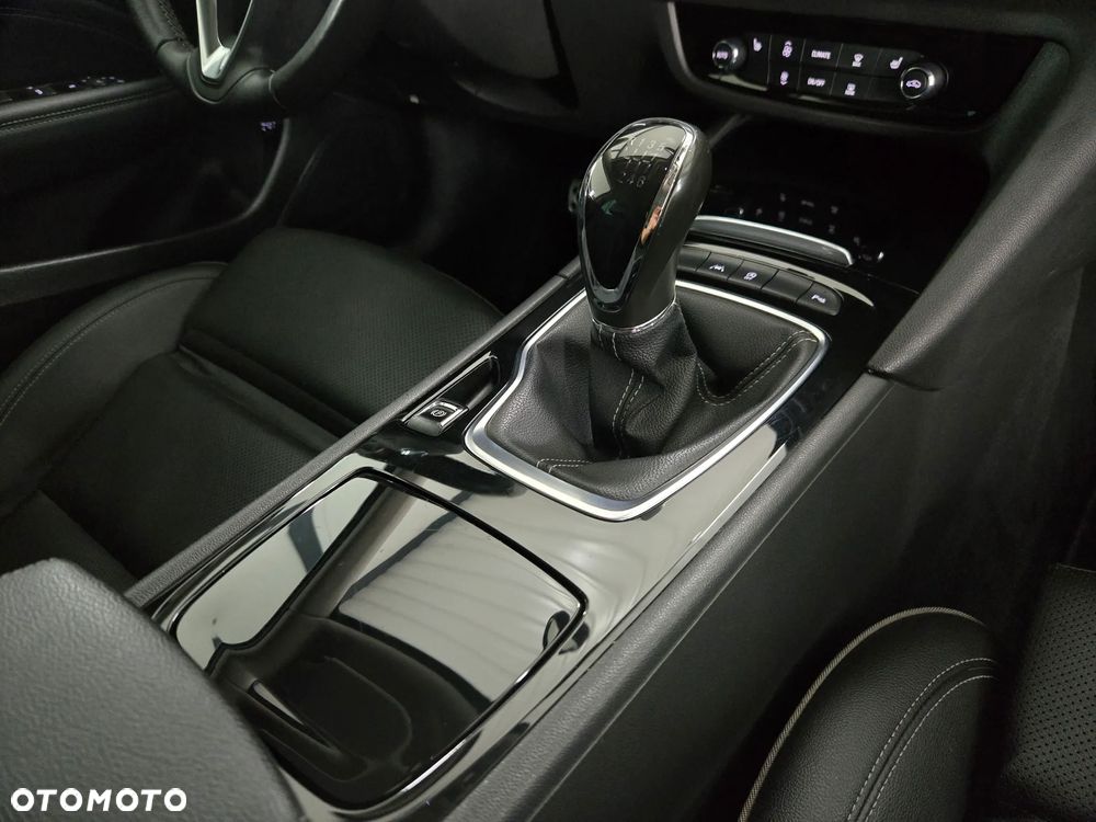 Opel Insignia Sports Tourer 2.0 Diesel Ultimate Exclusive - 28
