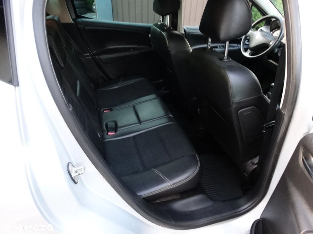 Peugeot 207 1.6 VTi Premium - 7