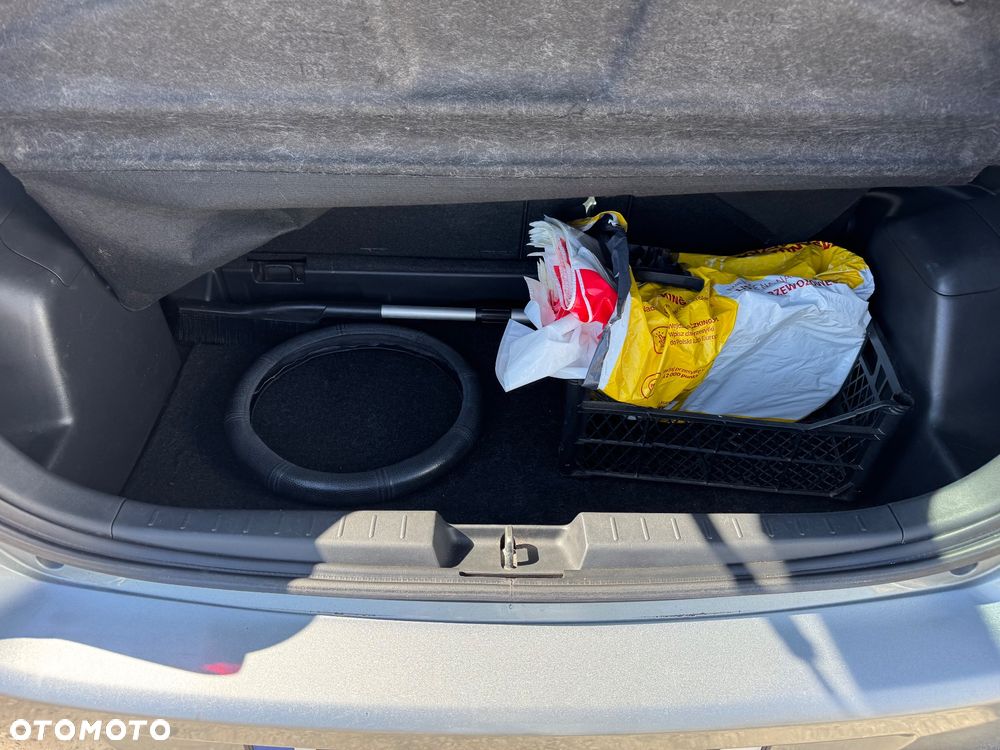 Toyota Yaris 1.0 Luna A/C - 9