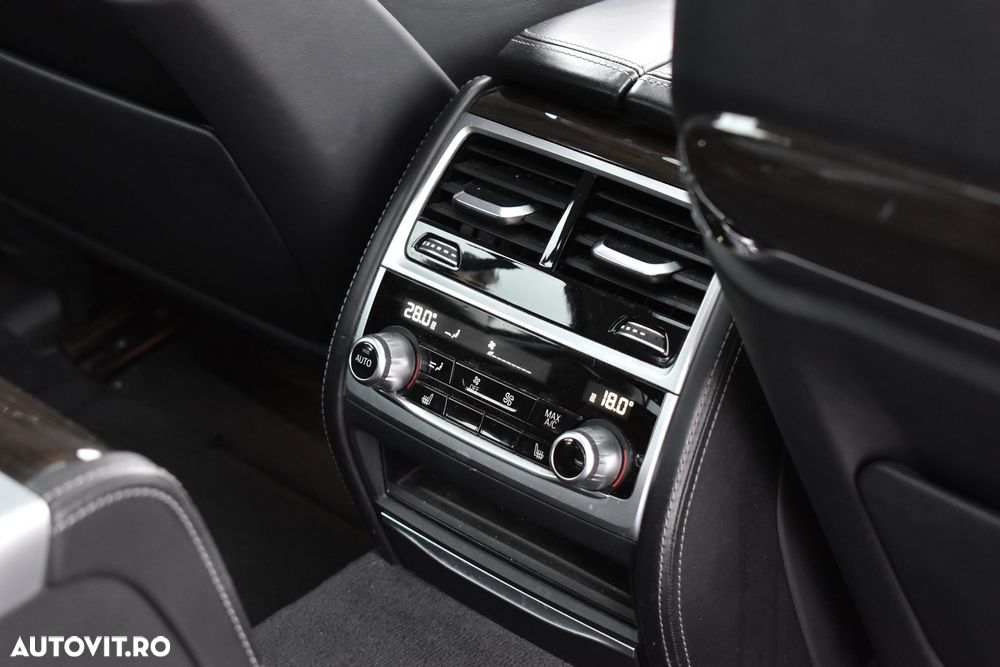 BMW Seria 7 730d xDrive - 11