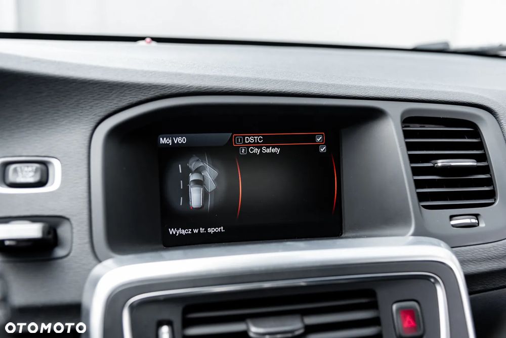 Volvo V60 T3 Edition - 32