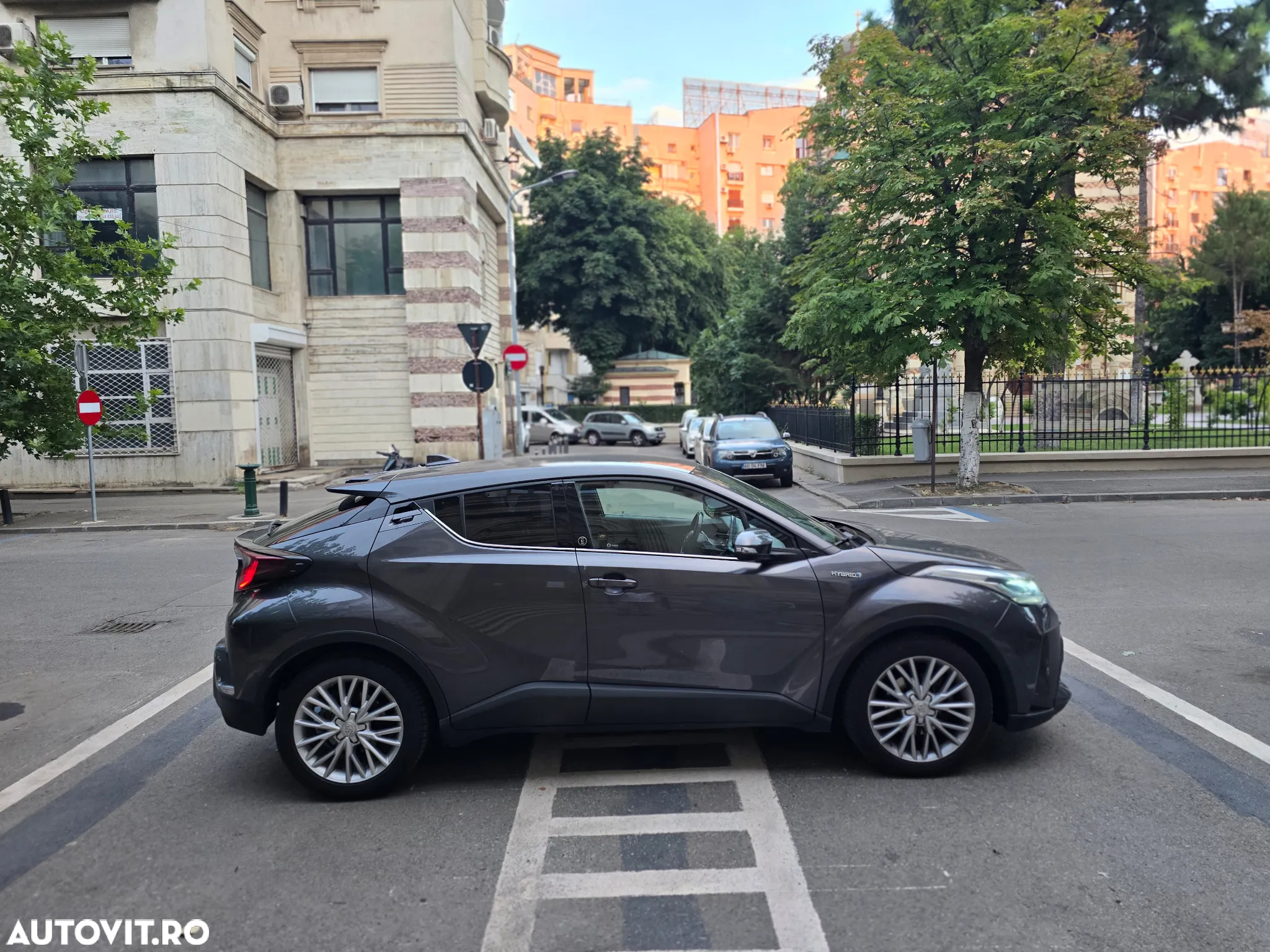 Toyota C-HR 1.8 Hybrid Team Deutschland - 5