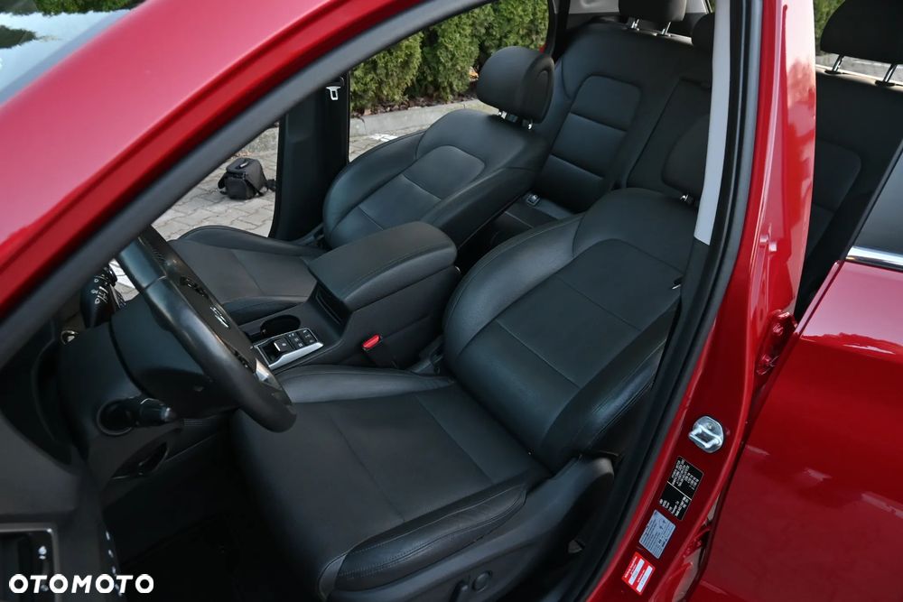 Hyundai Tucson 2.0 CRDI 4WD Automatik Premium - 28