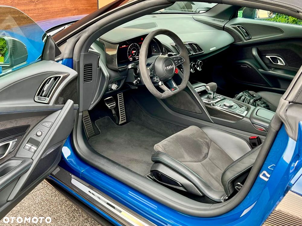 Audi R8 Spyder - 28
