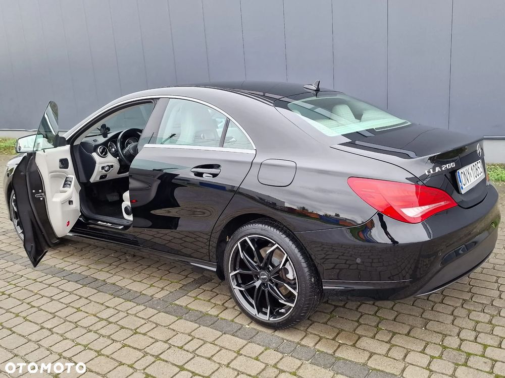Mercedes - Benz CLA
