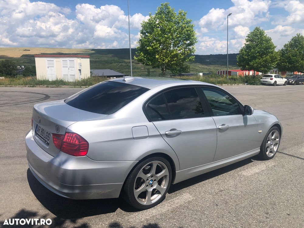 BMW Seria 3 318d Aut. Blue Performance Luxury Line - 12
