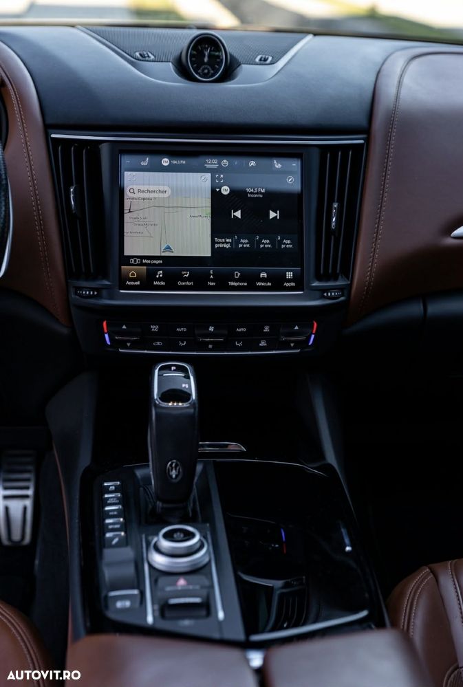 Maserati Levante S Q4 GranSport - 8