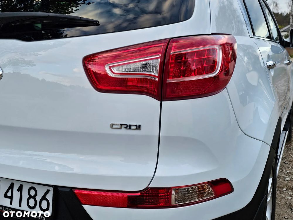 Kia Sportage 2,0 CRDI AWD Dream-Team Edition - 18