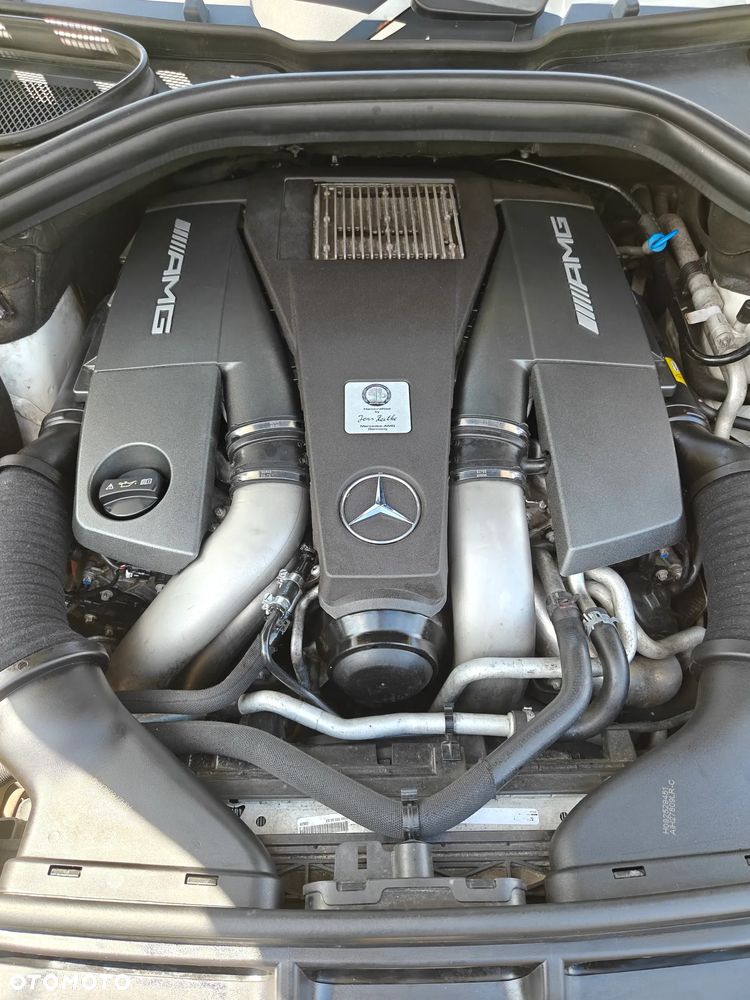 Mercedes-Benz GL - 13
