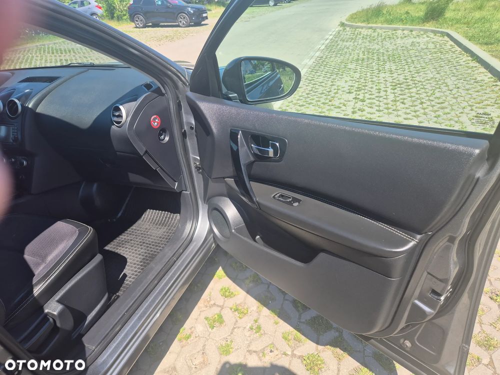 Nissan Qashqai 1.6 360 - 13