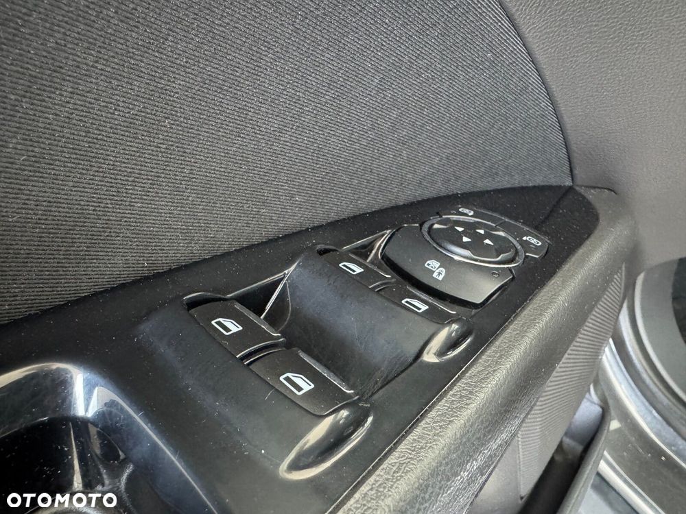 Ford Mondeo - 18
