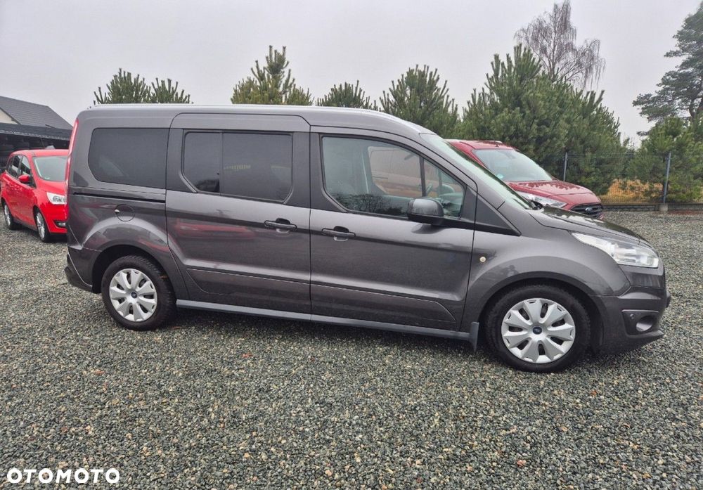 Ford Tourneo Connect Grand - 22
