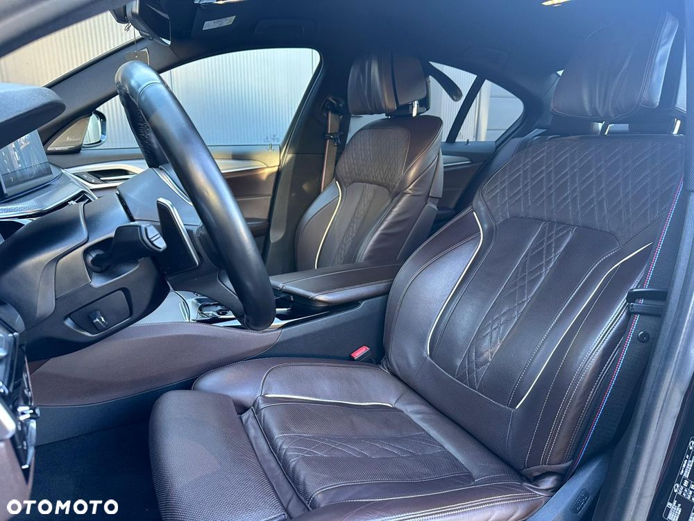 BMW Seria 5 540d xDrive M Sport sport - 9