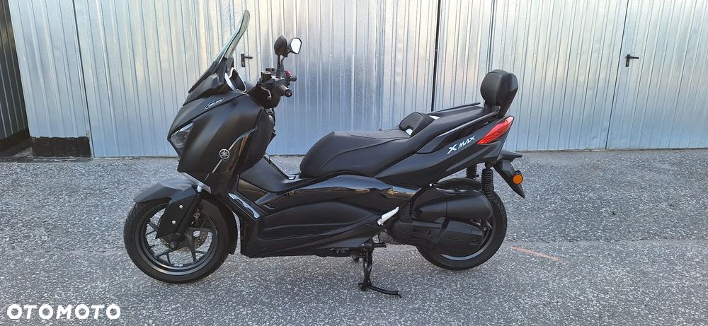 Yamaha X-max - 3