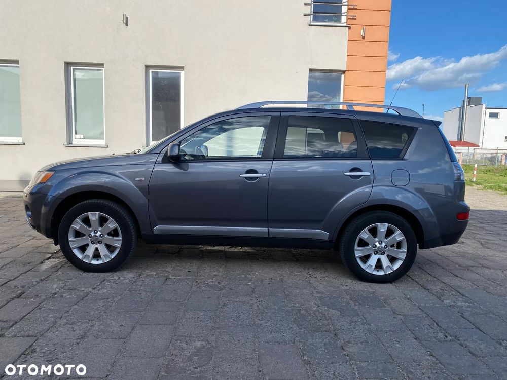 Mitsubishi Outlander 2.2 DI-D 4WD Instyle - 2