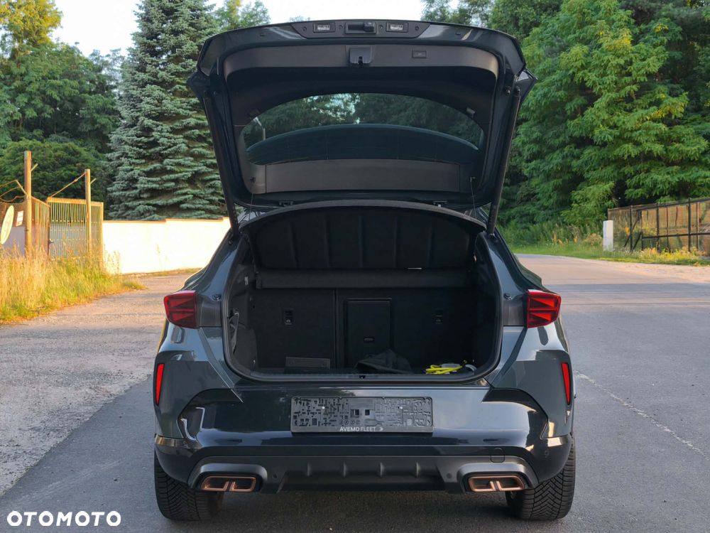 Cupra Formentor 1.5 e-Hybrid DSG - 9