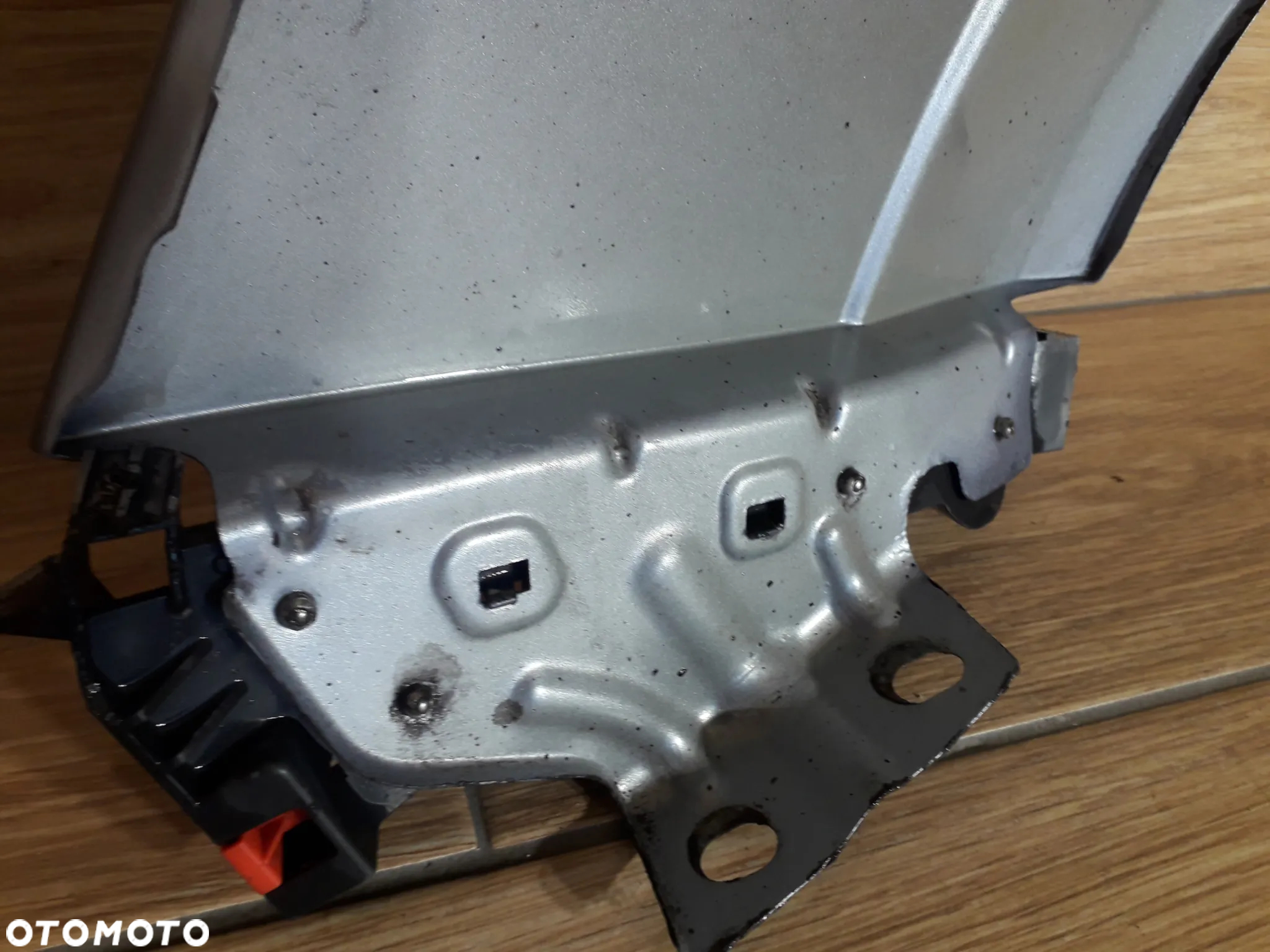 Błotnik Prawy Przód Opel Zafira B Z163 - 8