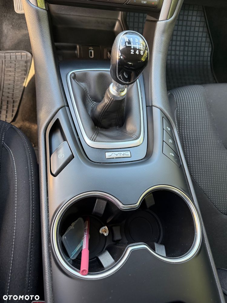 Ford Mondeo - 15