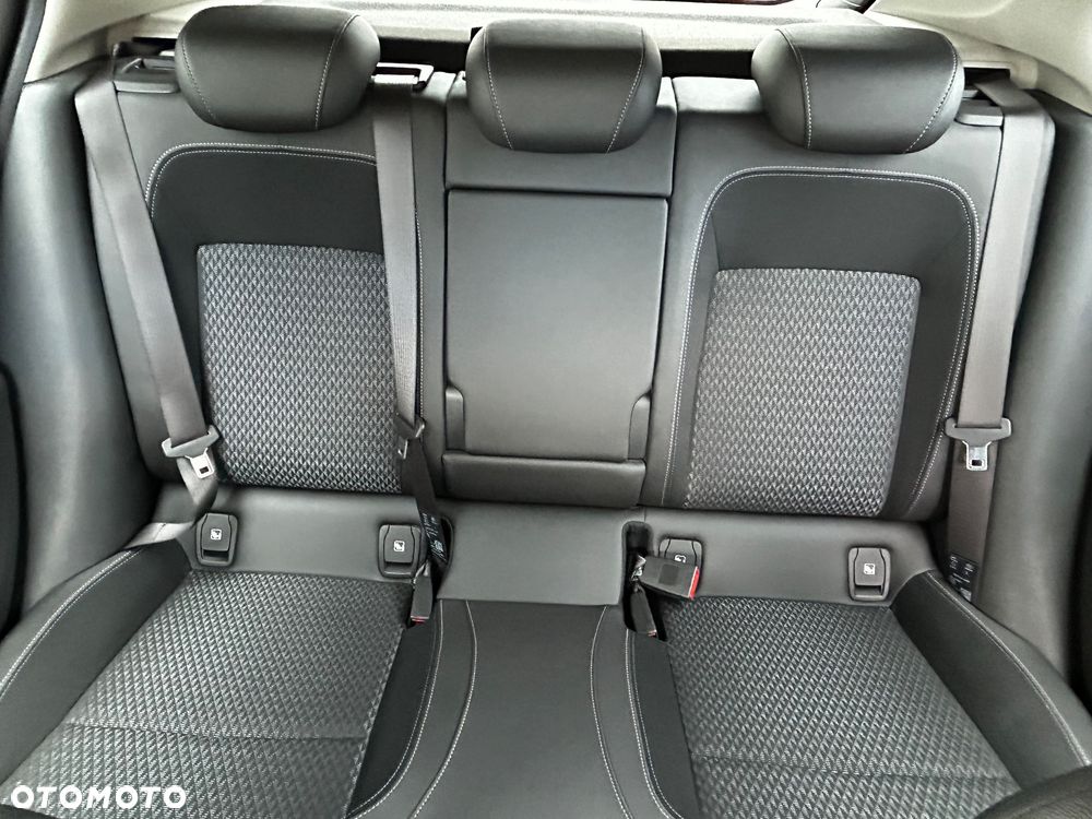 Opel Astra 1.4 Turbo Dynamic - 24