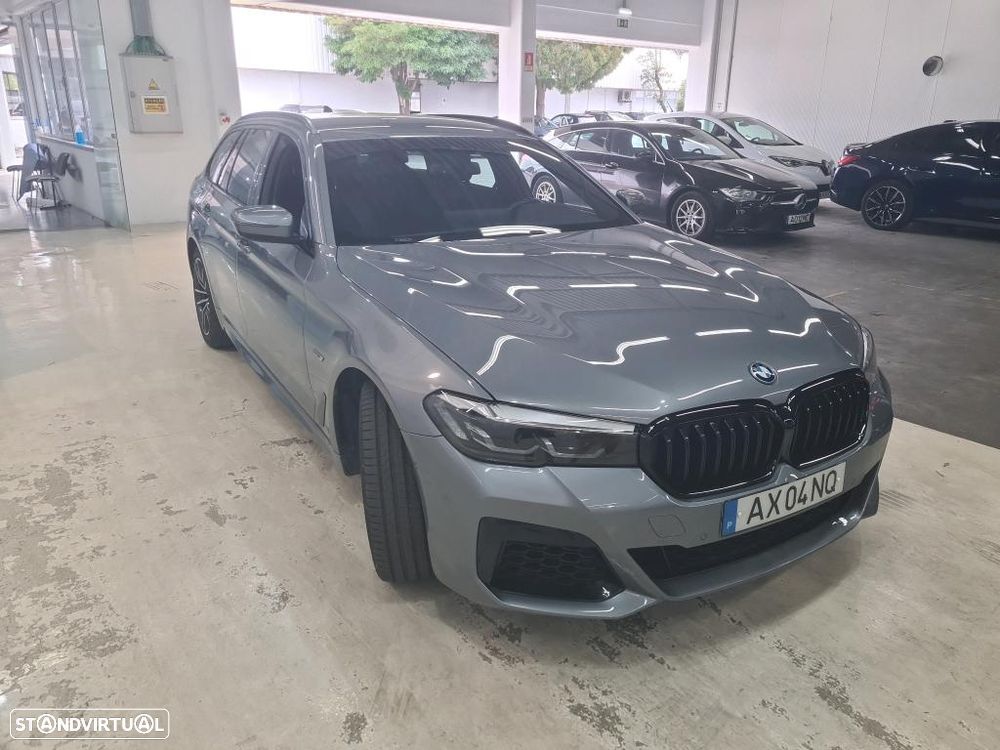 BMW 530 e Pack Desportivo M - 5