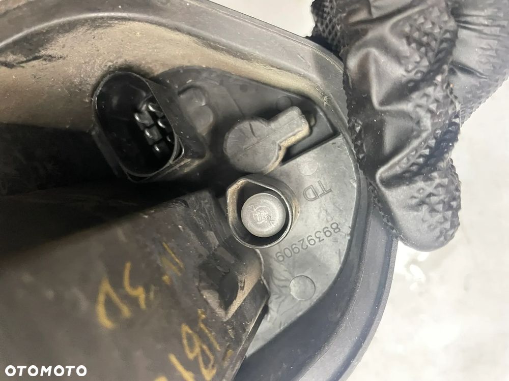 WKŁAD LAMPY LEWY PRAWY TYŁ SEAT IBIZA IV 3D 89392910 89392909 - 5