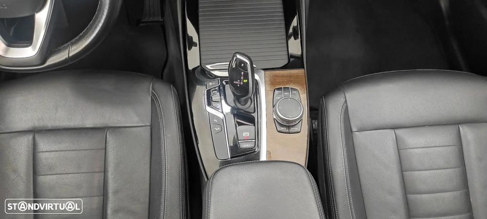 BMW X3 20 d xDrive Line Luxury - 29
