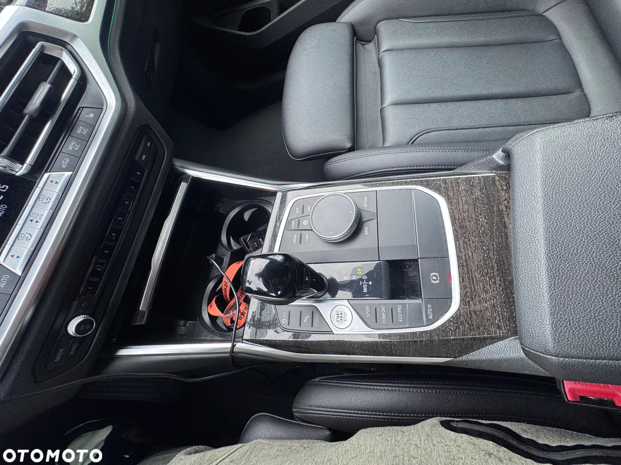 BMW Seria 3 330i xDrive M Sport - 14