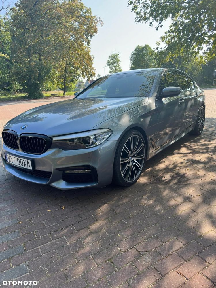 BMW Seria 5 520d M Sport - 4