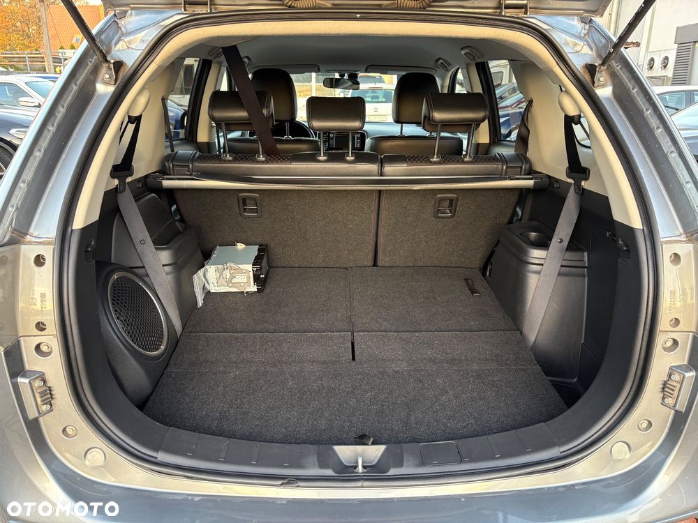 Mitsubishi Outlander 2.2 DID Intense + - 27