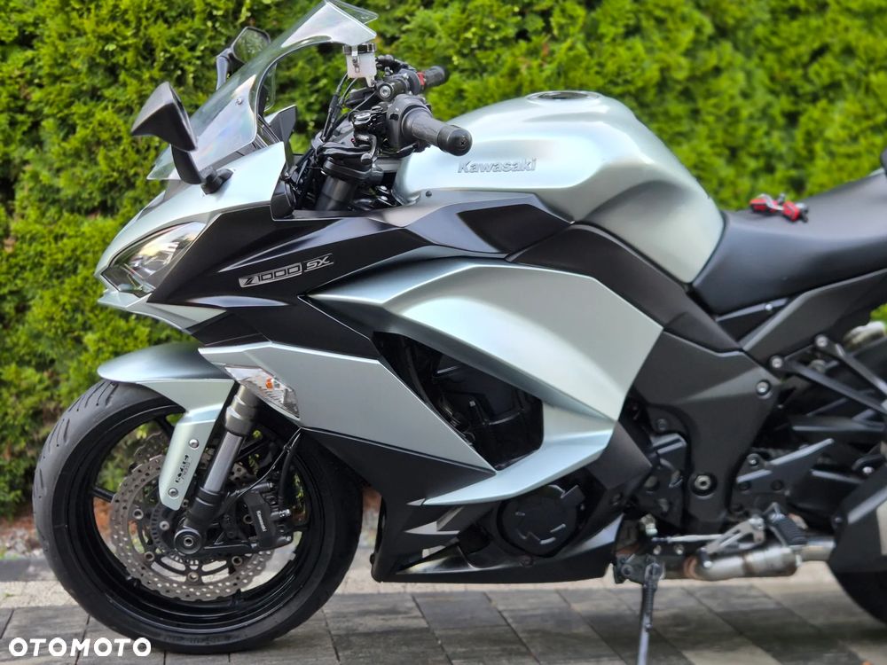 Kawasaki Ninja 1000 SX - 35