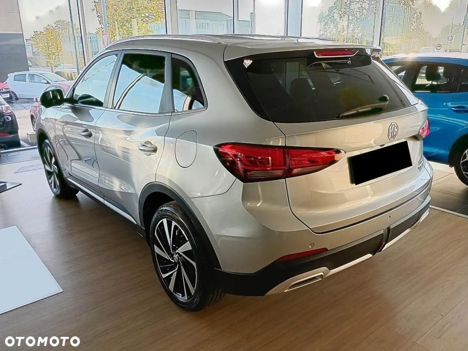 MG ZS 1.5 HEV+ Exclusive - 4