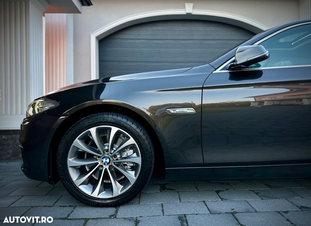 BMW Seria 5 520d Aut. Luxury Line - 31