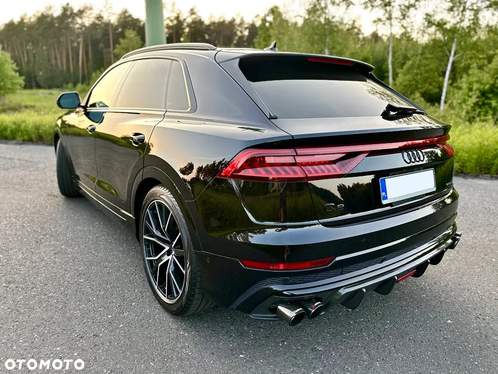 Audi Q8 - 8