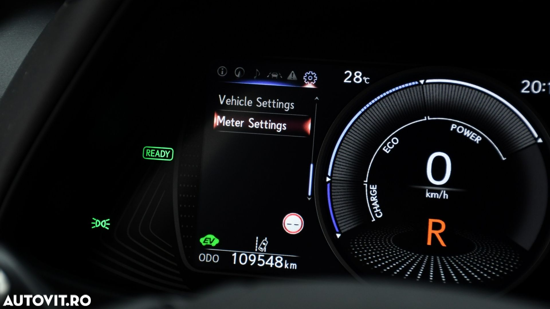 Lexus UX 250h (E-FOUR) Launch Edition - 27