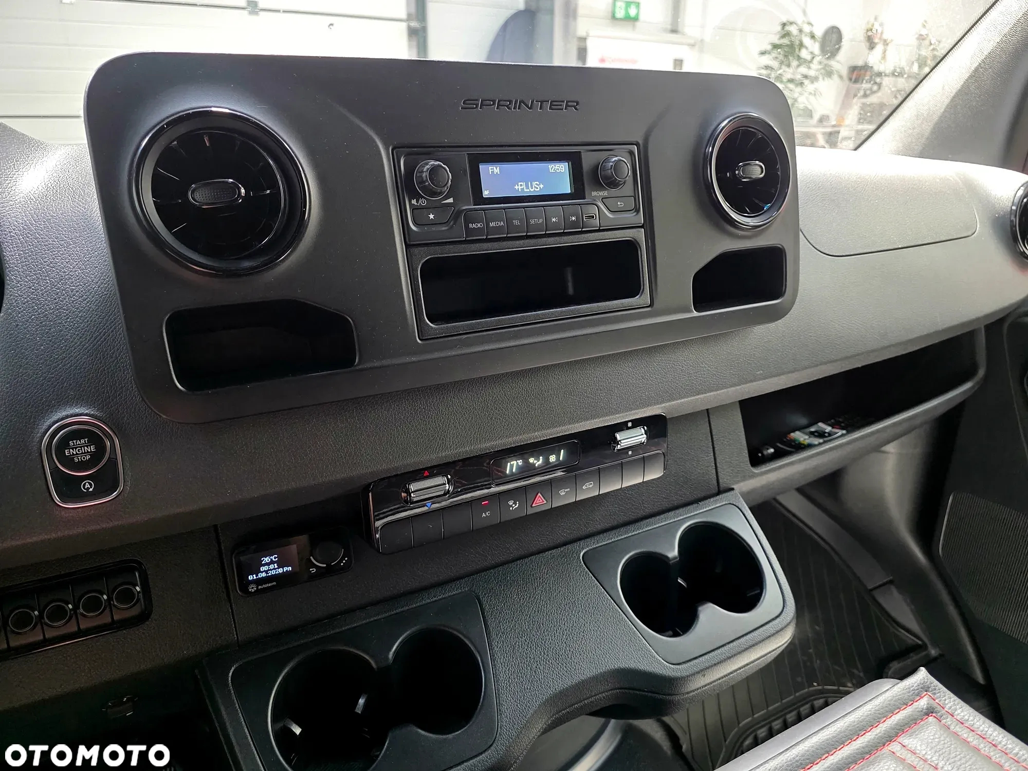 Mercedes-Benz SPRINTER 317CDI 9 OSÓB VIP - 17
