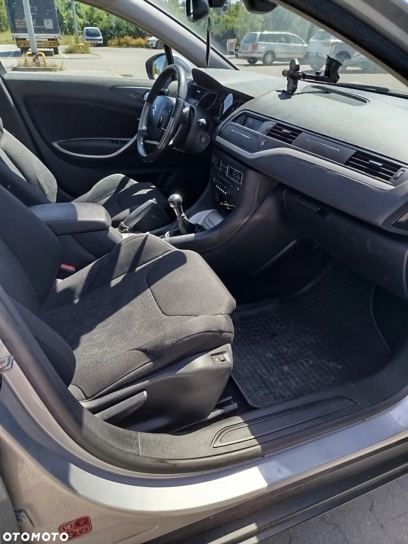 Citroën C5 1.6 HDi Attraction - 9