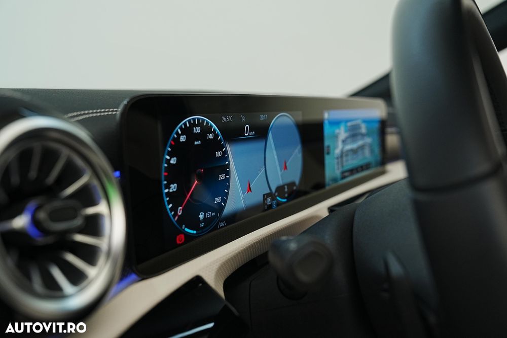 Mercedes-Benz CLA 180 - 16