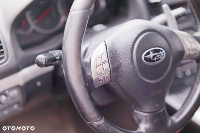 Subaru Legacy - 23