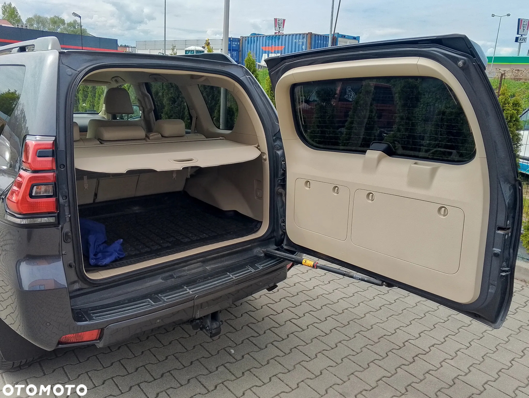 Toyota Land Cruiser LC 2.8 D-4D Prestige - 10