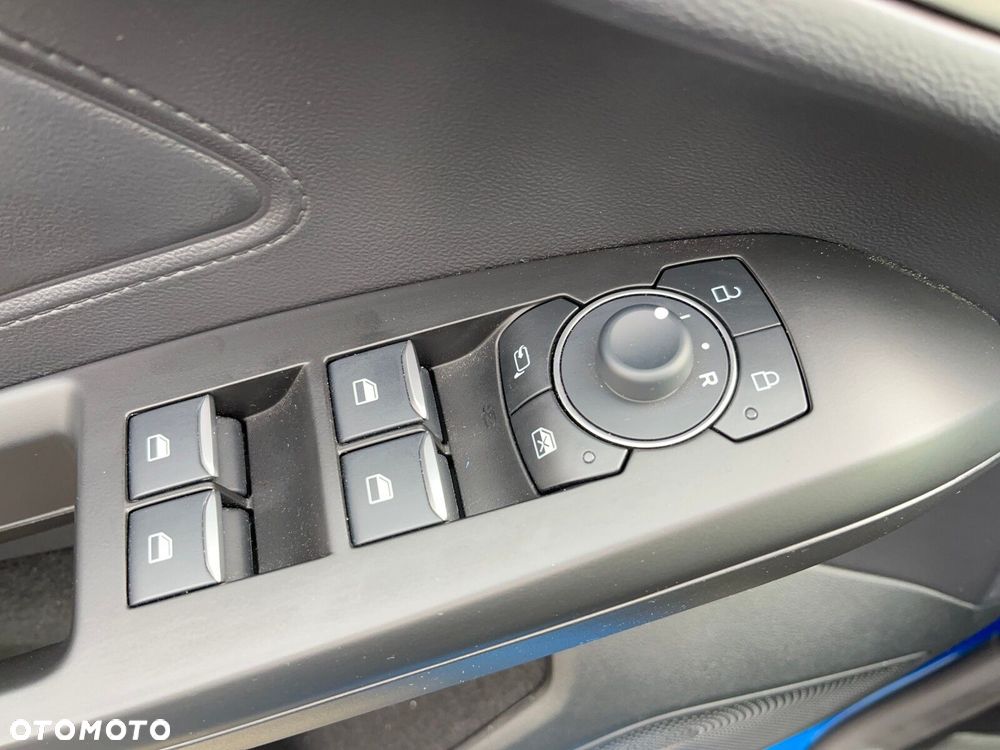 Ford Focus 1.0 EcoBoost Titanium - 10