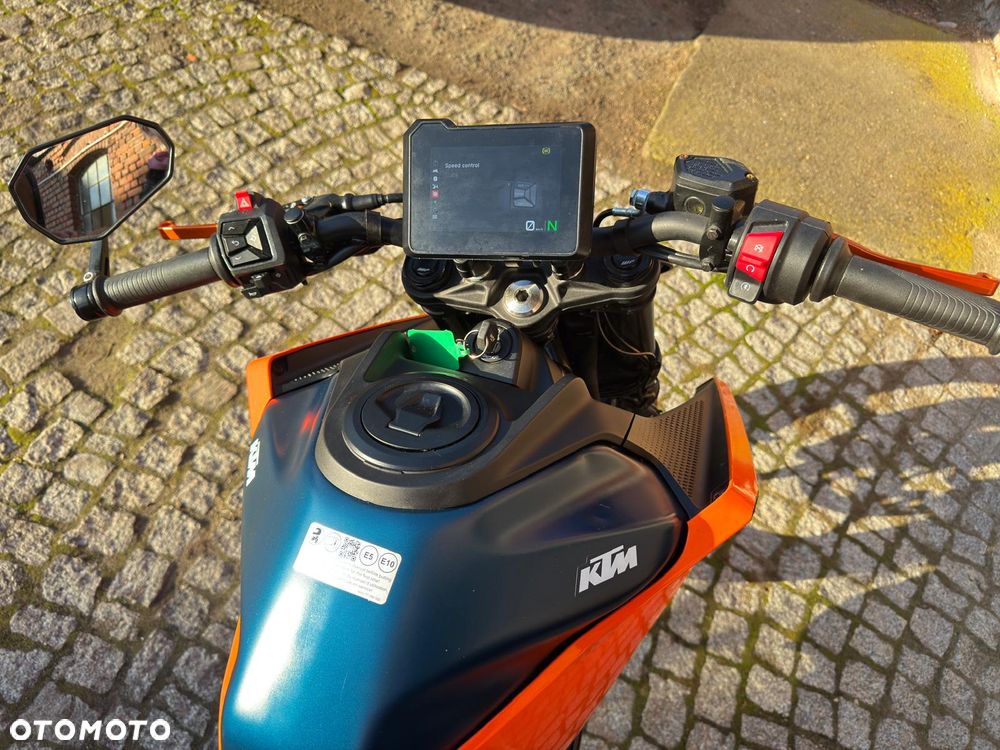 KTM Duke - 4