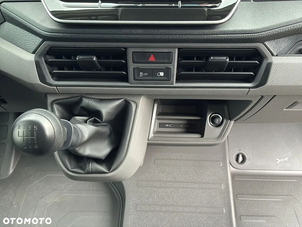 Volkswagen Crafter 35 Furgon L4H3, 2.0BiTDI 177KM, 4490mm, Wysoki dach - 32
