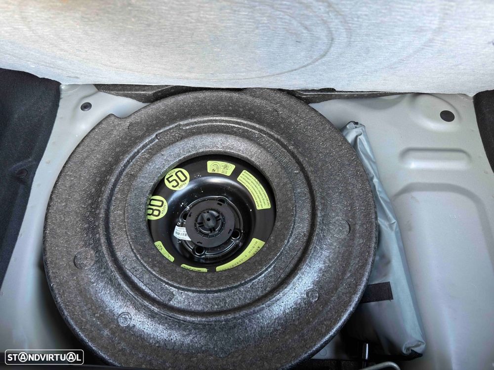 Peugeot 208 1.6 BlueHDi Style - 29