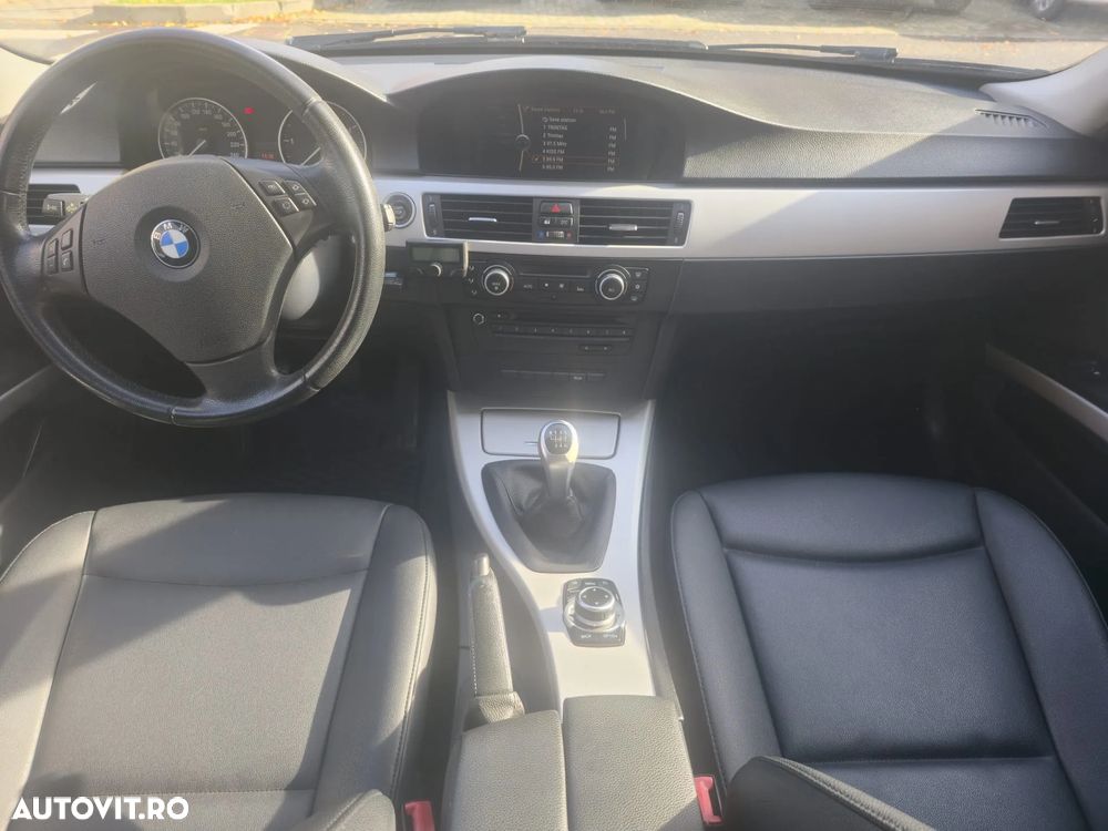 BMW Seria 3 318d Touring - 7