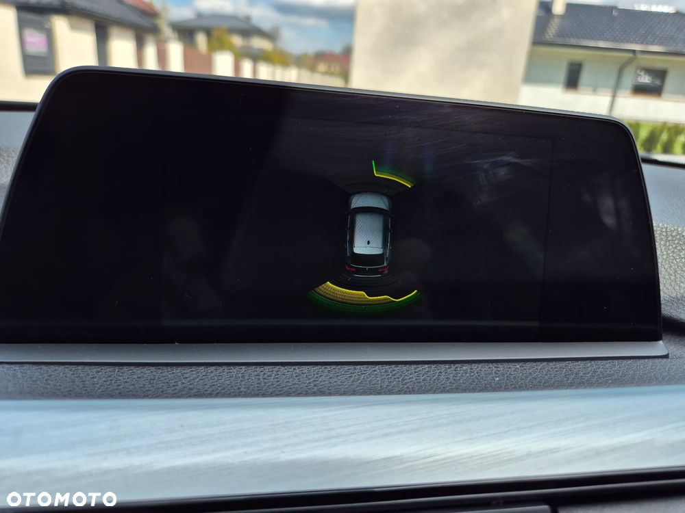 BMW Seria 3 320i Advantage sport - 18