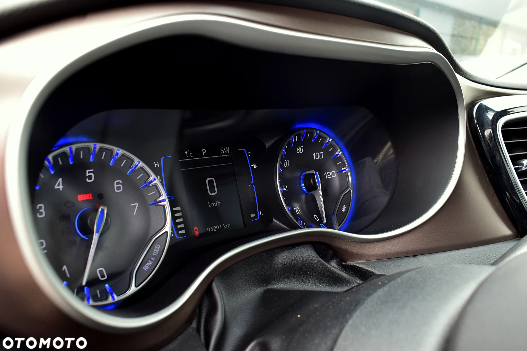 Chrysler Pacifica - 16