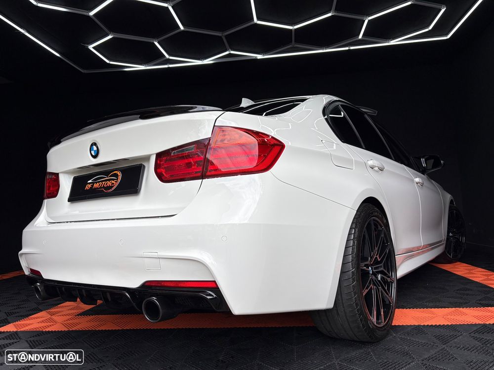 BMW 320 d Auto Pack M - 32