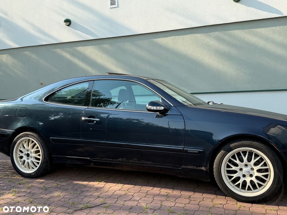 Mercedes-Benz CLK 320 - 13